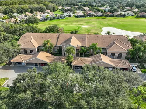 803 Fairwaycove Ln #201, Bradenton, FL 34212