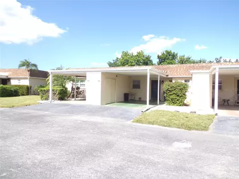 669 Park Cir, Bradenton, FL 34207