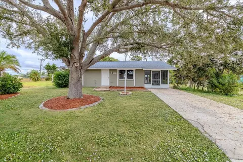 449 Skylark Ln NW, Port Charlotte, FL 33952