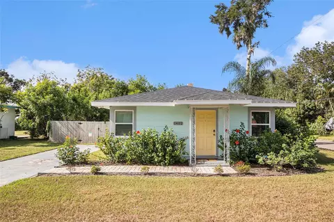 1402 18th St W, Bradenton, FL 34205