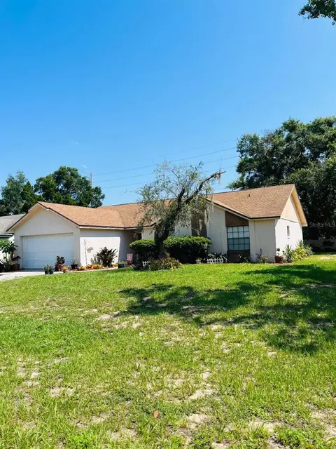 130 Loma Bonita Dr, Davenport, FL 33837