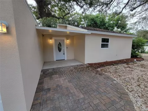 3100 Spirea St, Sarasota, FL 34231
