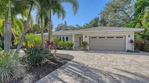 5333 Siesta Ct, Sarasota, FL 34242