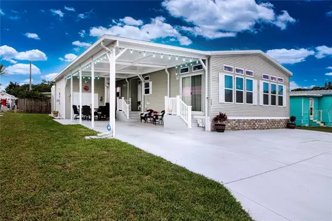 108 52nd Avenue Plz E, Bradenton, FL 34203