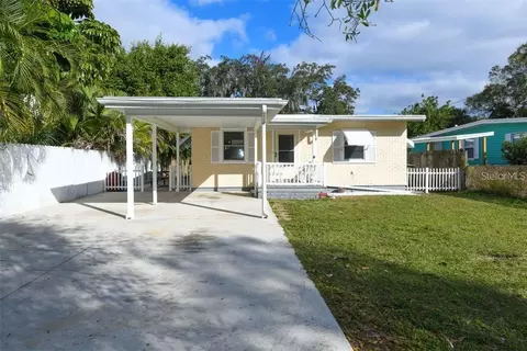 2245 Novus St, Sarasota, FL 34237