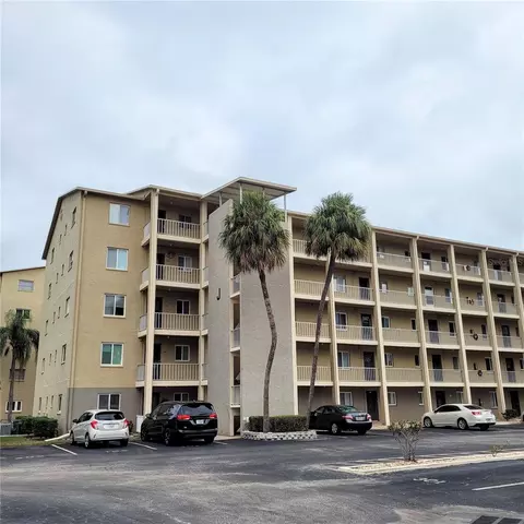 3649 Lake Bayshore Dr #J-501, Bradenton, FL 34205