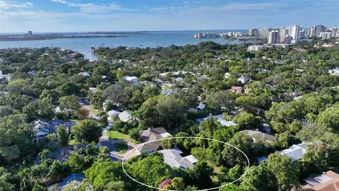 1767 Loma Linda St, Sarasota, FL 34239
