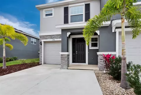 2806 Midnight Pearl Dr, Sarasota, FL 34240