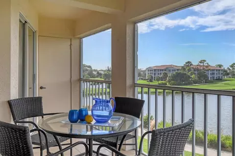 9330 Clubside Cir #3307, Sarasota, FL 34238