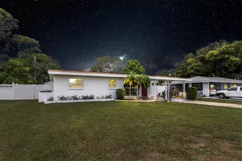 2741 Lench Pl, Sarasota, FL 34235