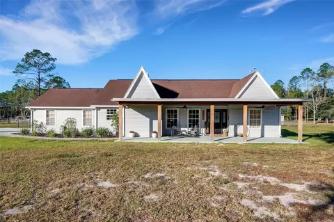 17533 Hyland Ln, Dade City, FL 33523