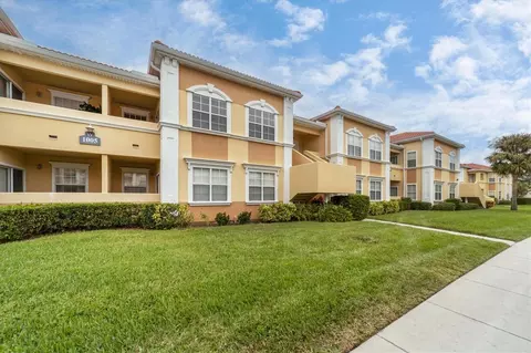 1005 Villagio Cir #202, Sarasota, FL 34237