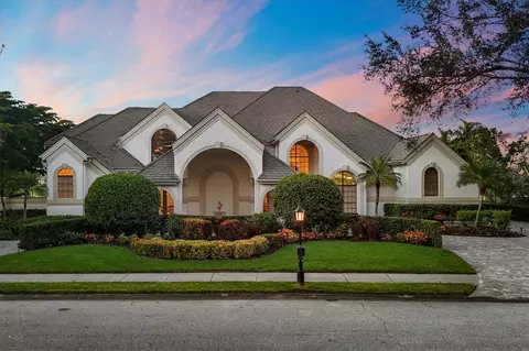 4021 Las Palmas Way, Sarasota, FL 34238