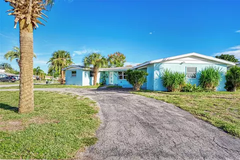 6605 Colonial Dr, Sarasota, FL 34231