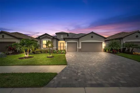15612 White Linen Dr, Bradenton, FL 34211