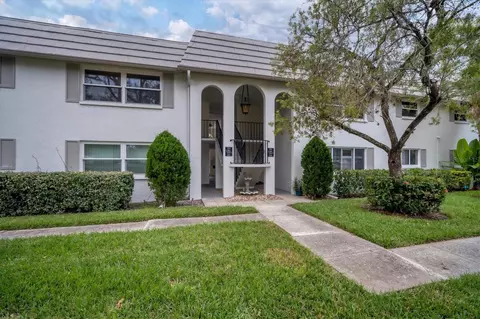 5800 Hollywood Blvd #222, Sarasota, FL 34231