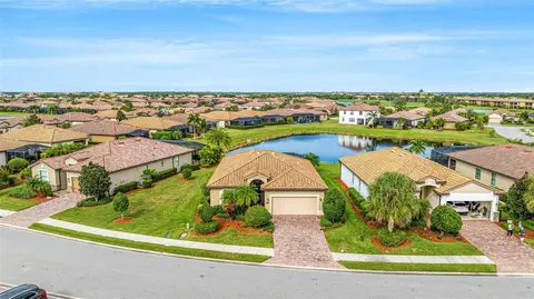 6881 Willowshire Way, Bradenton, FL 34212