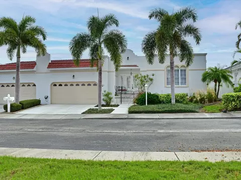 4816 61st Avenue Dr W, Bradenton, FL 34210