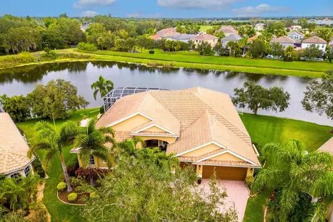 2497 Farms Ct, Sarasota, FL 34240