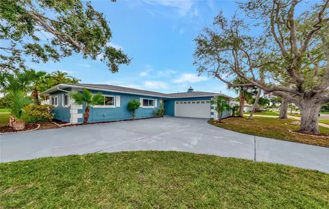 501 Island Way, Clearwater Beach, FL 33767
