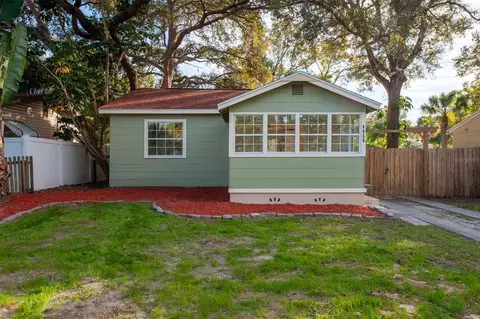 4950 16th Ave N, Saint Petersburg, FL 33710