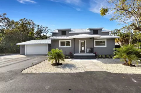 505 Simmons Ave, Sarasota, FL 34232