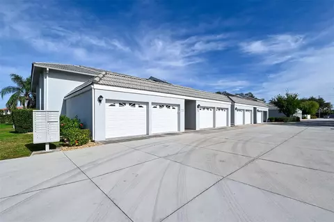 1041 Capri Isles Blvd #110, Venice, FL 34292