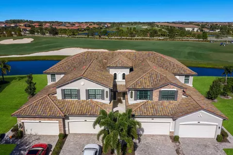 5836 Wake Forest Run #103, Lakewood Ranch, FL 34211