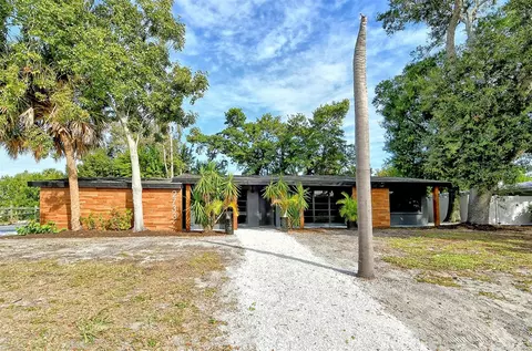2733 Grove St, Sarasota, FL 34239