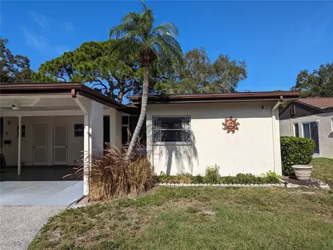 3533 Silver Pine Ct #81, Sarasota, FL 34231
