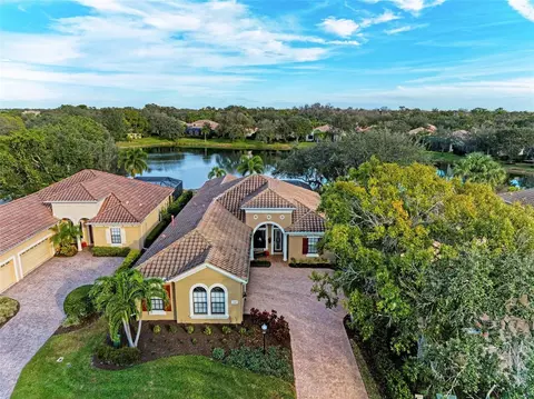 7609 Silverwood Ct, Lakewood Ranch, FL 34202