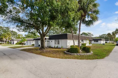 3956 Ashwood Ln #36, Sarasota, FL 34232