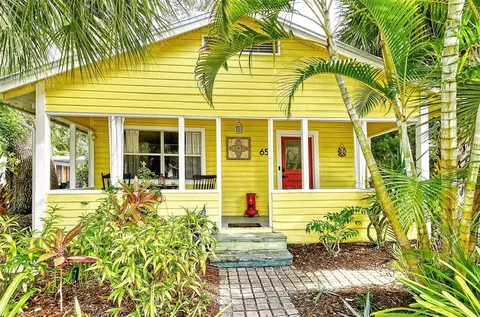 659 Ohio Pl, Sarasota, FL 34236
