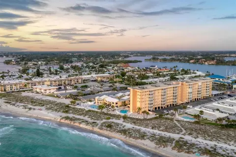 1255 Tarpon Center Dr #515, Venice, FL 34285