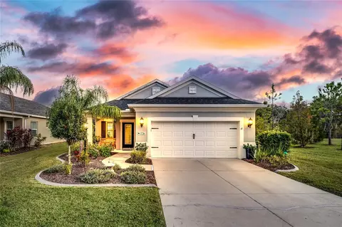3726 Shimmering Oaks Dr, Parrish, FL 34219