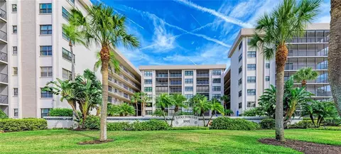 1001 Benjamin Franklin Dr #401, Sarasota, FL 34236