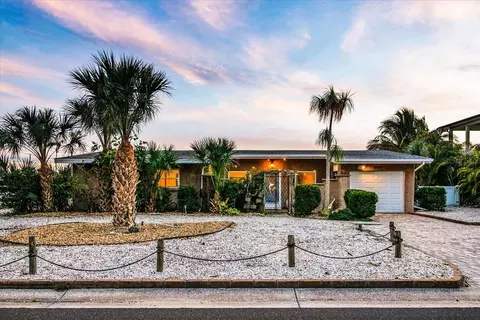 10115 Sandpiper Rd E, Bradenton, FL 34209