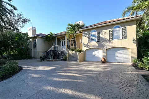 531 Harbor Point Rd, Longboat Key, FL 34228