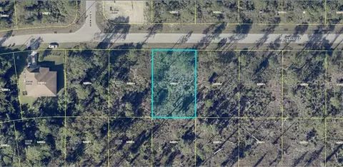 1042 Merry St E, Lehigh Acres, FL 33974