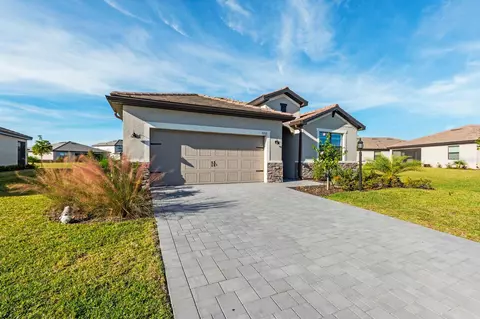 5152 Coral Reef Way, Lakewood Ranch, FL 34211