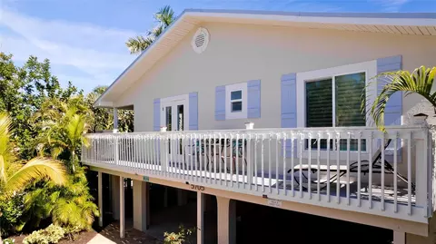 5705 Carissa St #A & B, Holmes Beach, FL 34217