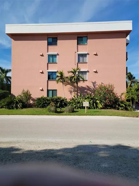 131 Garfield Dr #3B, Sarasota, FL 34236