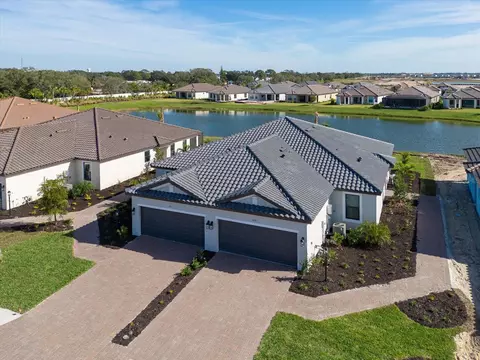 3035 Formia Ct, Lakewood Ranch, FL 34211