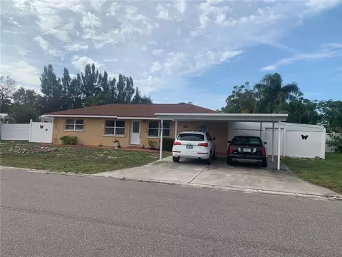 4420 58th St W, Bradenton, FL 34210