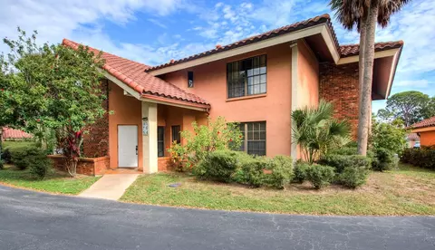 3013 Clark Rd #4, Sarasota, FL 34231