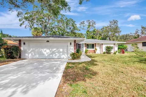 356 Dorchester Dr, Venice, FL 34293