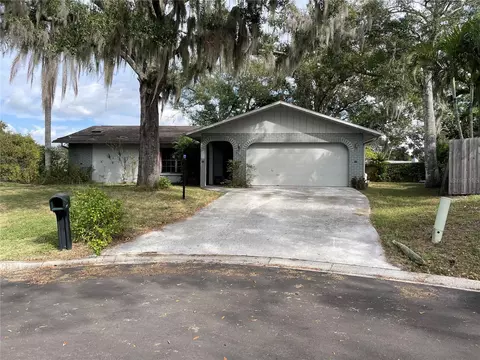 8315 Brandeis Cir W, Sarasota, FL 34243