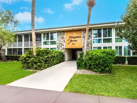 500 S Washington Dr #17A, Sarasota, FL 34236