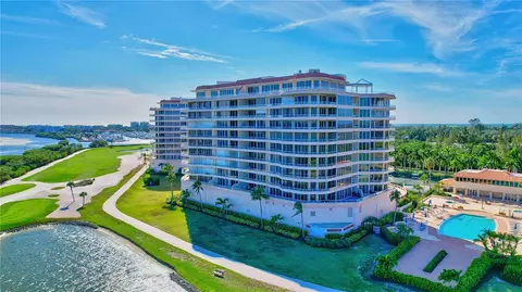 3040 Grand Bay Blvd #252, Longboat Key, FL 34228