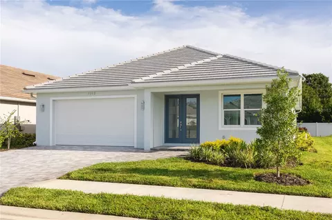 5221 Willow Lake Ct, Sarasota, FL 34233